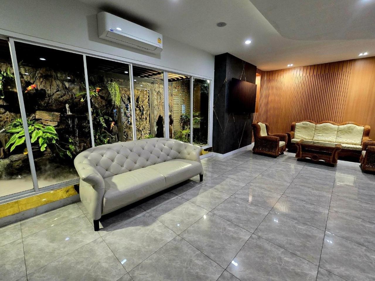 Lhc Hotel And Resort Pattaya Eksteriør bilde